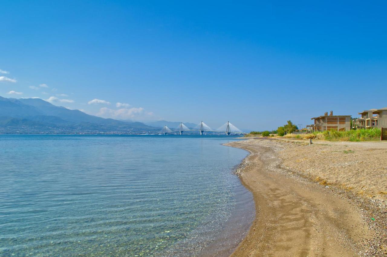 Epipleon Luxury Suites -105- Δωμάτιο 35Τμ Με Βεράντα 35Τμ Μπροστά Στη Θάλασσα Навпакт Екстер'єр фото